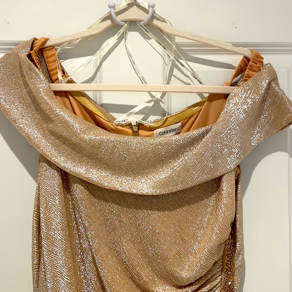 Calvin Klein Gold Off the Shoulder Evening Gown Sz 10 - Picture 4 of 6
